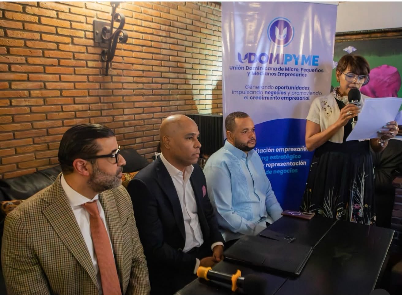 Empresarios UDOMIPYME
